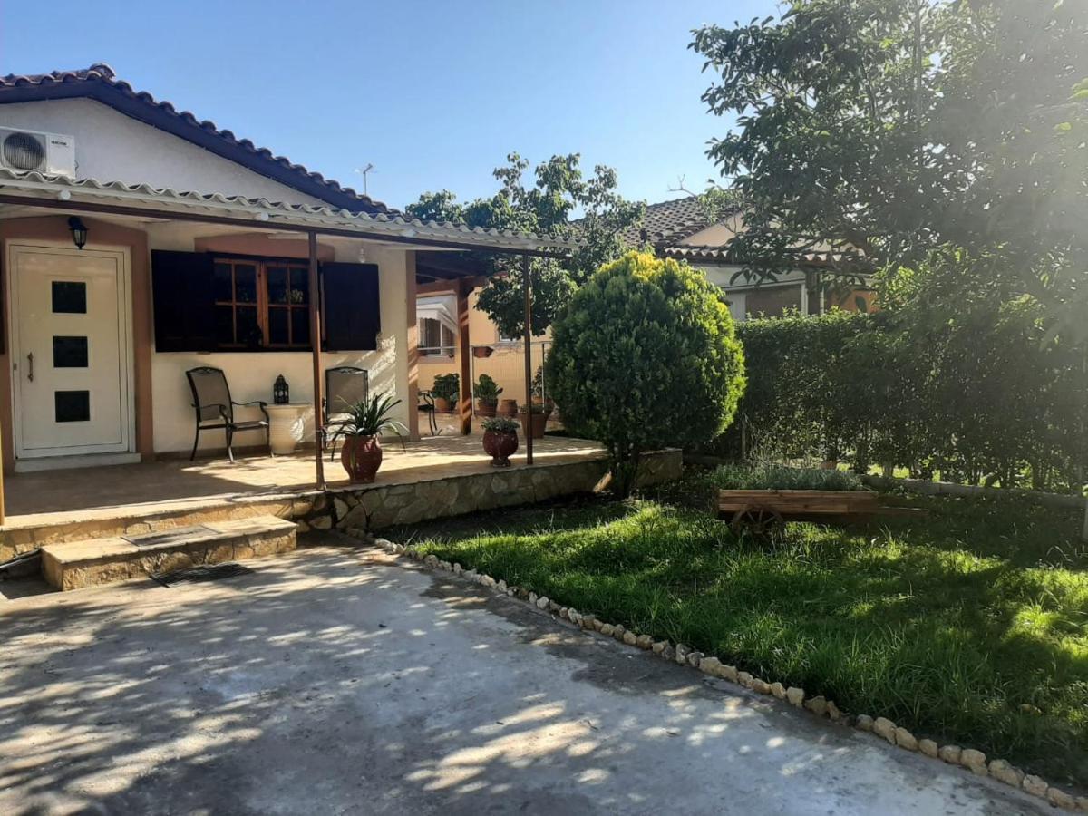 Tota'S Family House, 4 Min Walk To The Beach Levendokhorion ภายนอก รูปภาพ