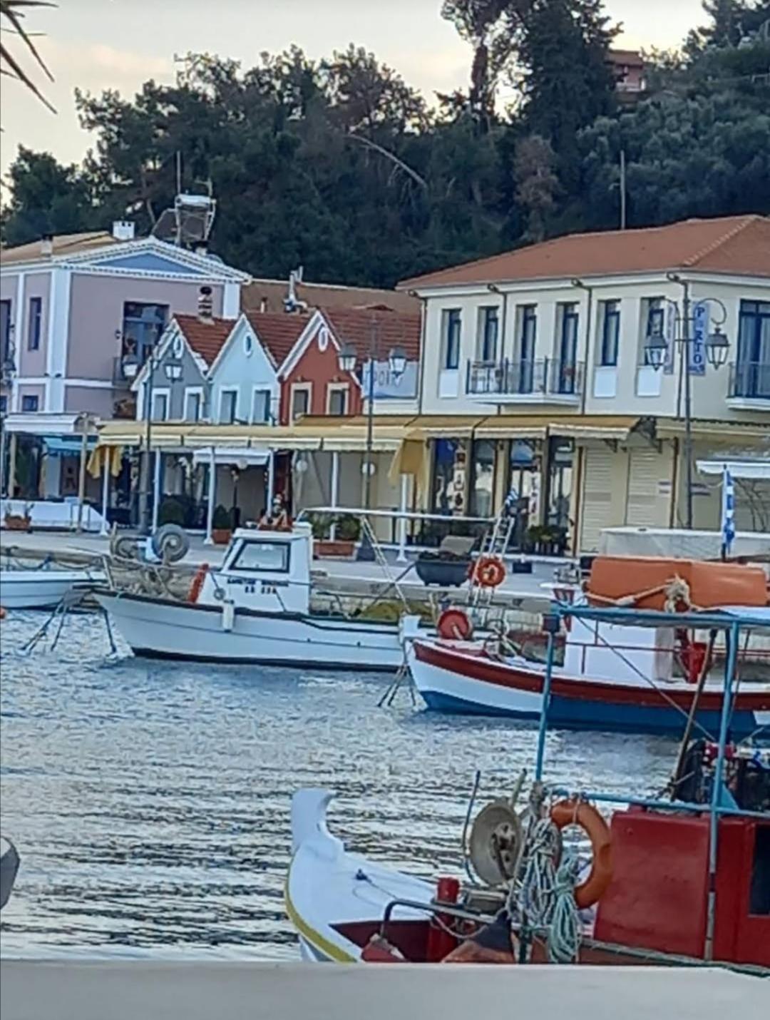 Tota'S Family House, 4 Min Walk To The Beach Levendokhorion ภายนอก รูปภาพ