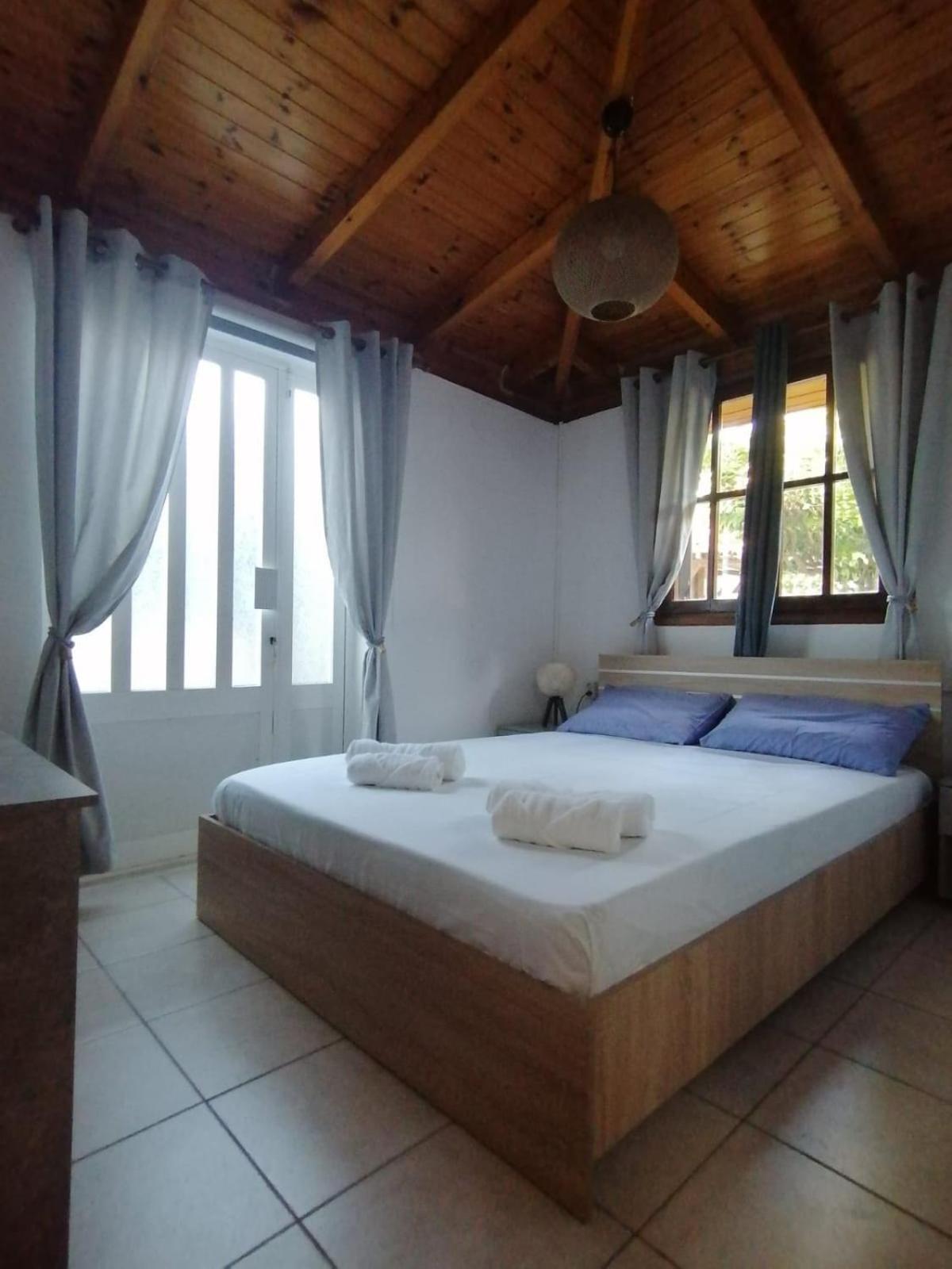 Tota'S Family House, 4 Min Walk To The Beach Levendokhorion ภายนอก รูปภาพ