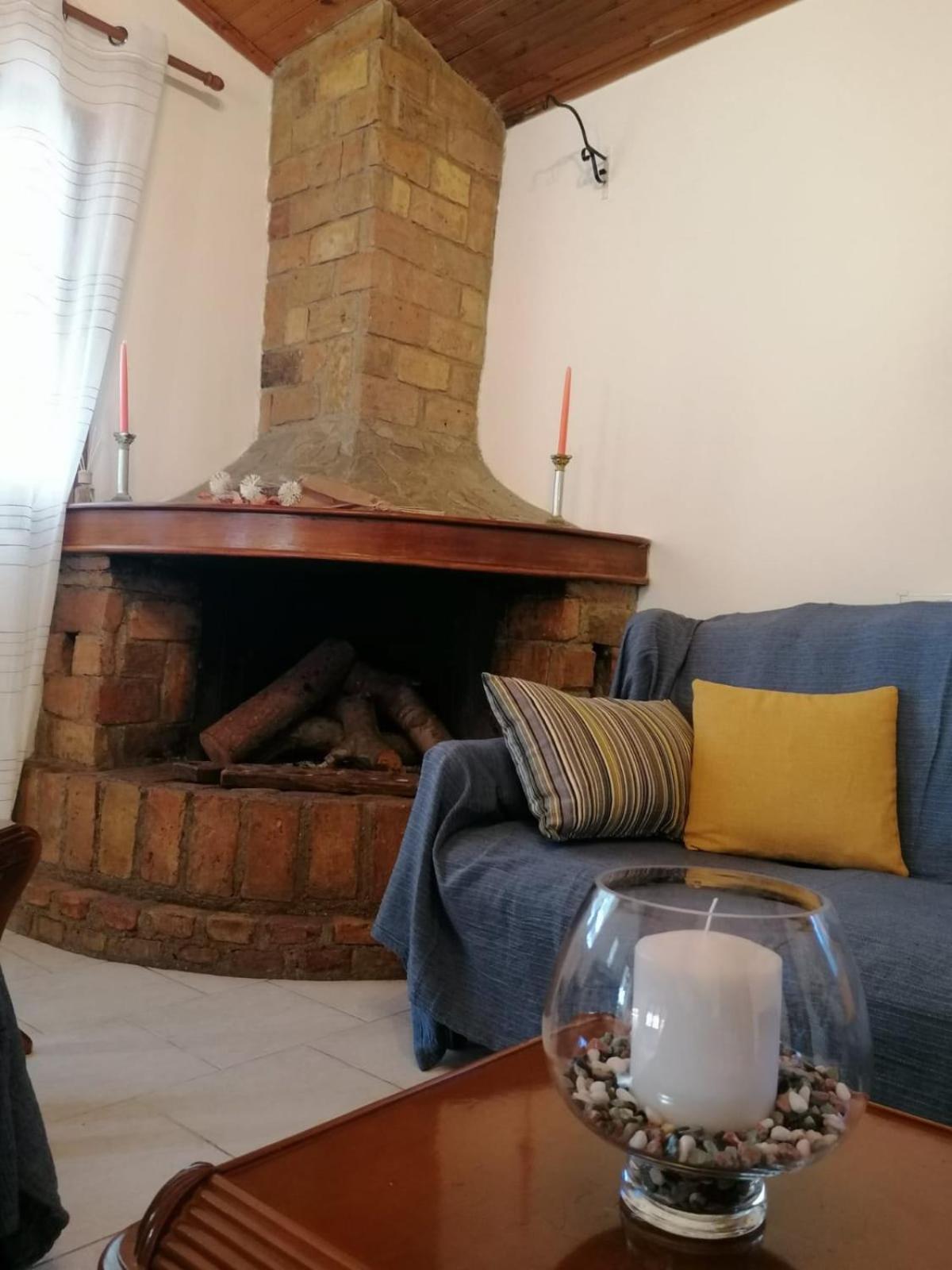 Tota'S Family House, 4 Min Walk To The Beach Levendokhorion ภายนอก รูปภาพ