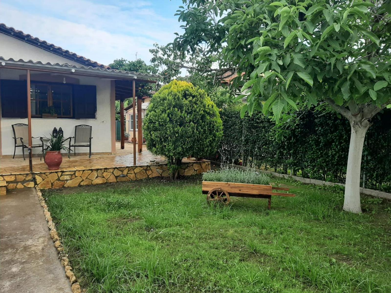 Tota'S Family House, 4 Min Walk To The Beach Levendokhorion ภายนอก รูปภาพ